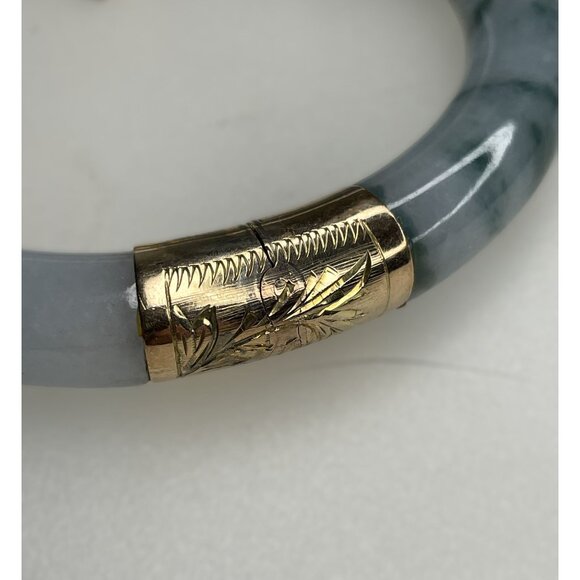 14K Gold Hinged Jadeite Bangle Bracelet 68 Grams With Safety Chain & Floral Engr - Picture 8 of 16